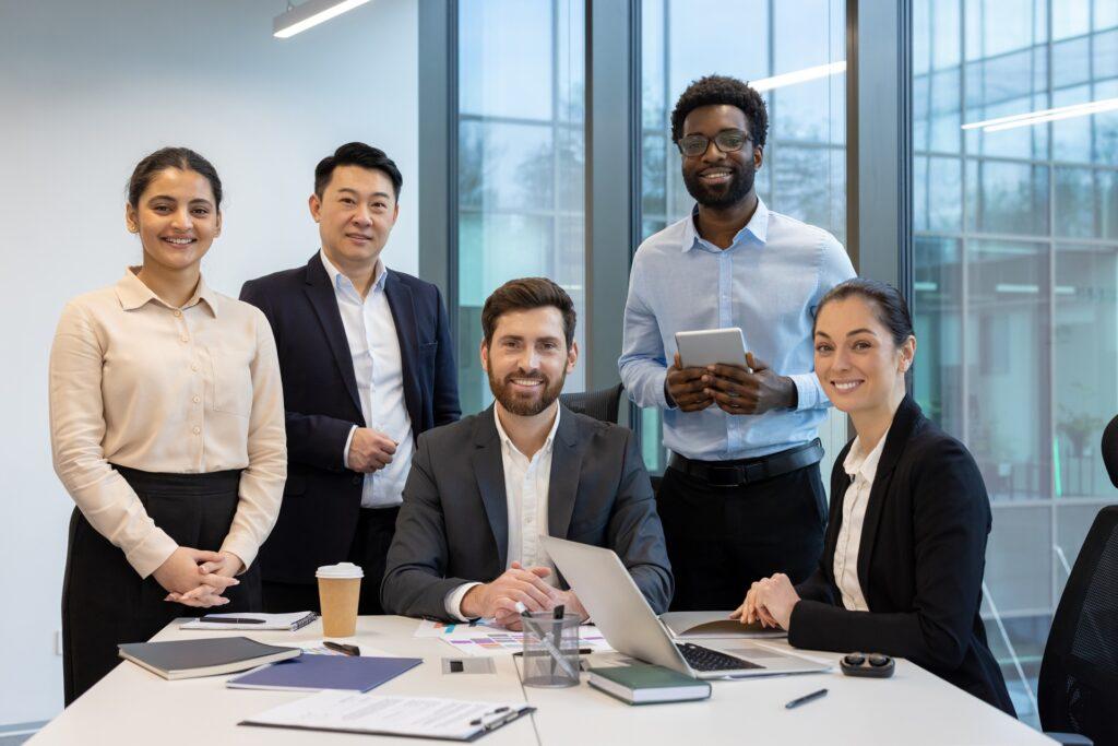 Business-Team am Konferenztisch | EmployeeAssistanceProgram